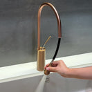 Pull-Out Kitchen Faucet 360° Swivel Chrome Kitchen Sink Faucet Water Drop Brass Single Handle Sink Faucet