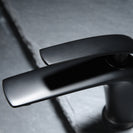 Single Handle Bathroom Faucet Lavatory Sink Faucets One Hole Faucet in Solid Brass