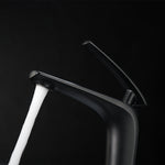 Single Handle Bathroom Faucet Lavatory Sink Faucets One Hole Faucet in Solid Brass